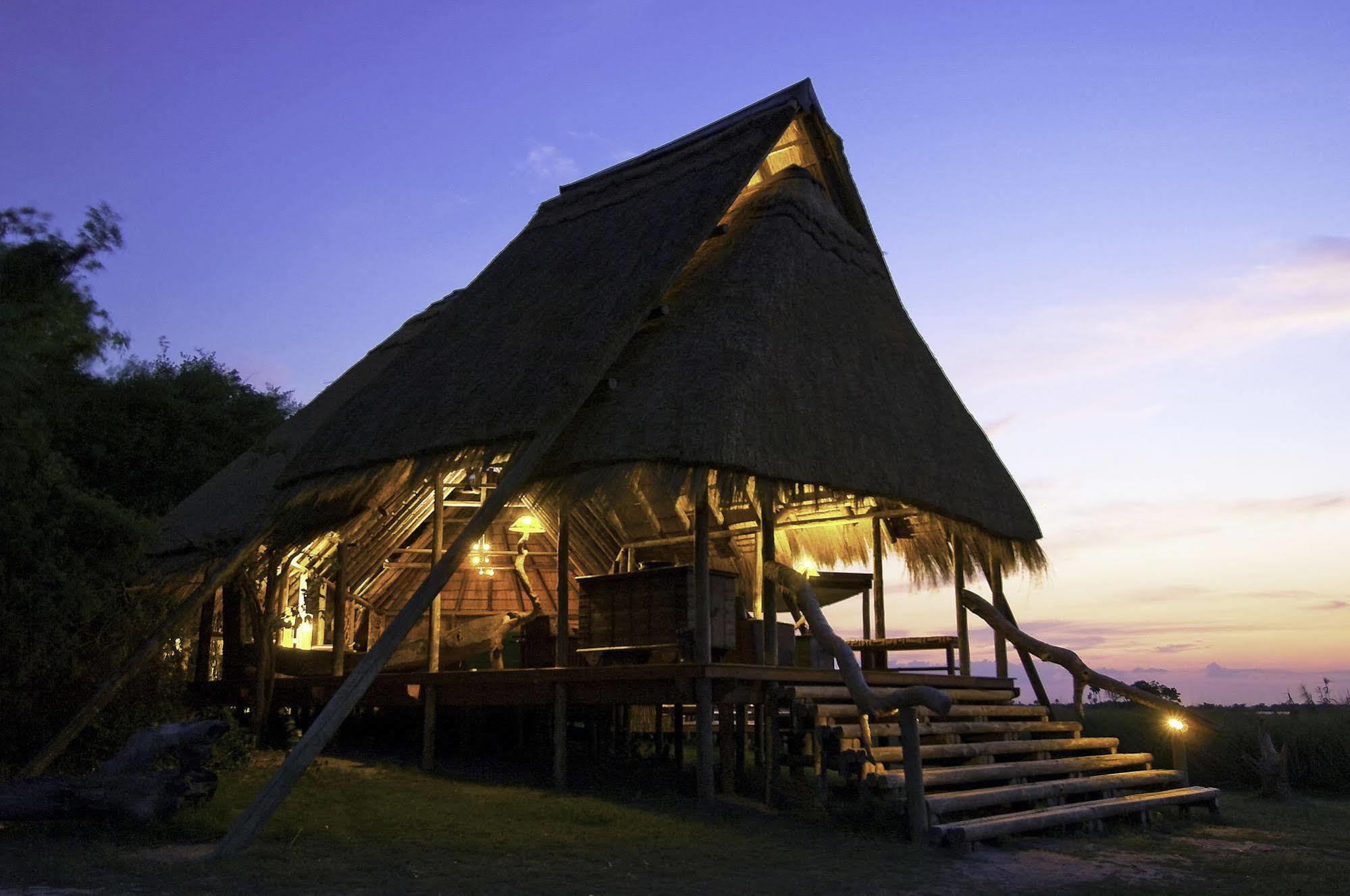 Selinda Camp Hotel Selinda Reserve Buitenkant foto